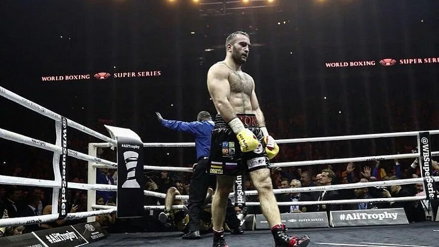 Гассиев. Кто победил гассиев. Бой гассиев валлиш. Гассиев валлиш. Кто победил гассиев.