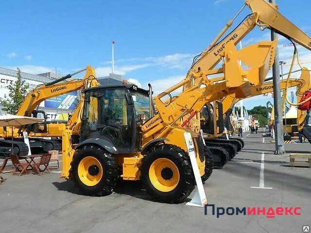 Liugong 777a s. Liugong clg777a-s. Экскаватор-погрузчик Liugong clg777a. Liugong 777a. Экскаватор погрузчик Люгонг 777а.