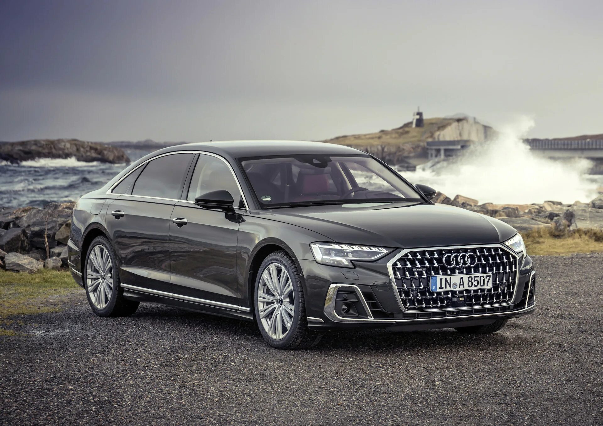 Ютуб 8 2025. Ауди а8 2025. ауди s8 2025. новая audi a8 2025. ауди а8 2025 рестайлинг.
