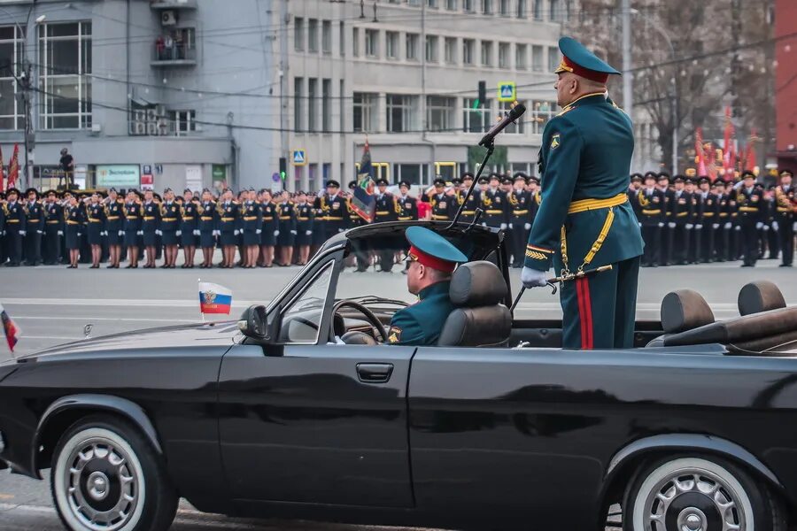 9 мая новосибирск трибуны. Парад 75 лет победы новосибирск. Парад 9 мая новосибирск 2023. 8 мая новосибирск. Парад победы 2023.