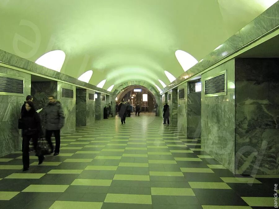 Станция метро чернышевская спб. Вестибюль станции чернышевская. Петербургский метрополитен чернышевская. Вестибюль станции метро чернышевская. Станция метро чернышевская санкт-петербург.