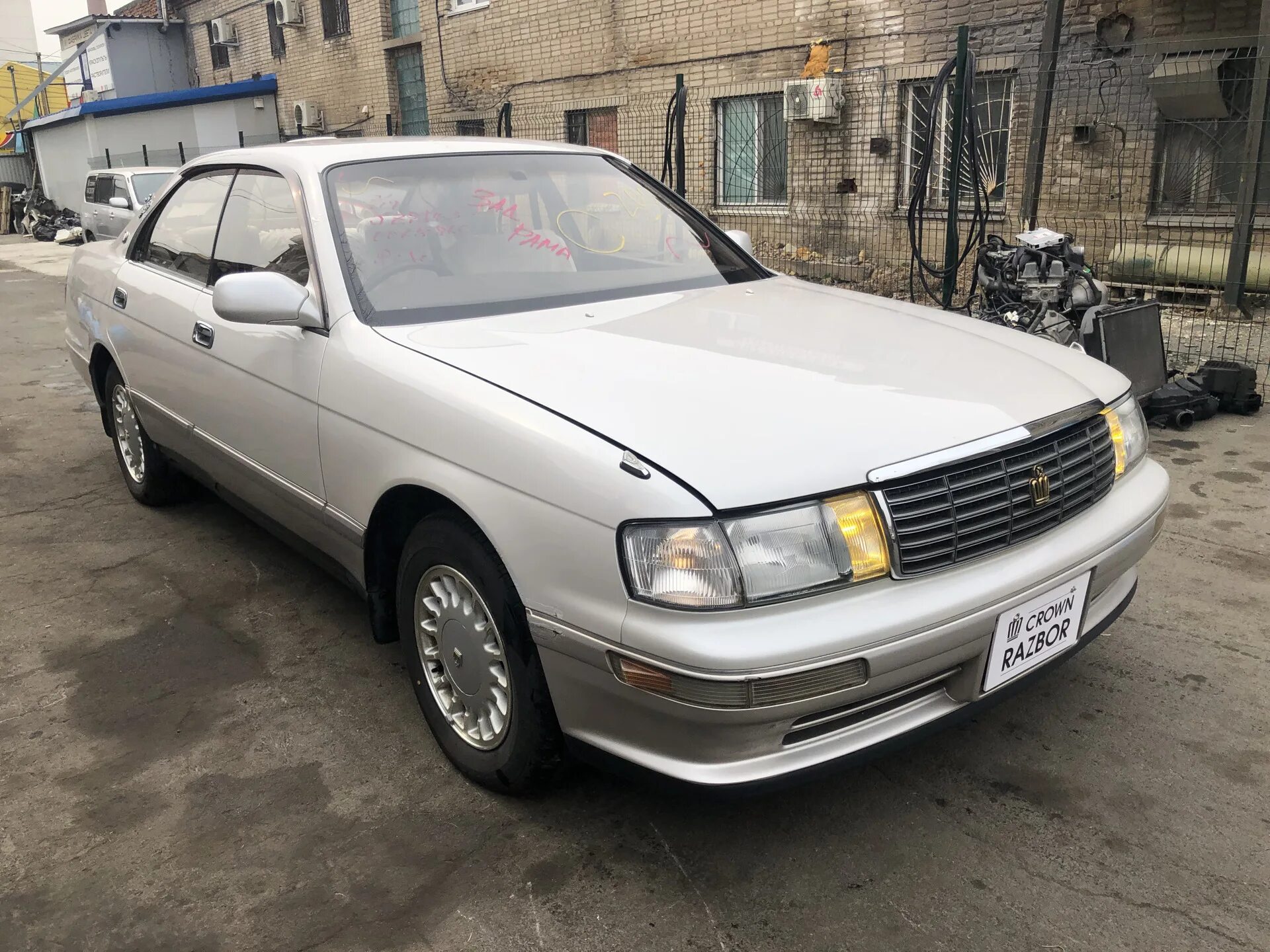 Продажа тойота краун. Toyota Crown jzs141. Toyota Crown jzs143. Toyota Crown 141. Toyota Crown 143.