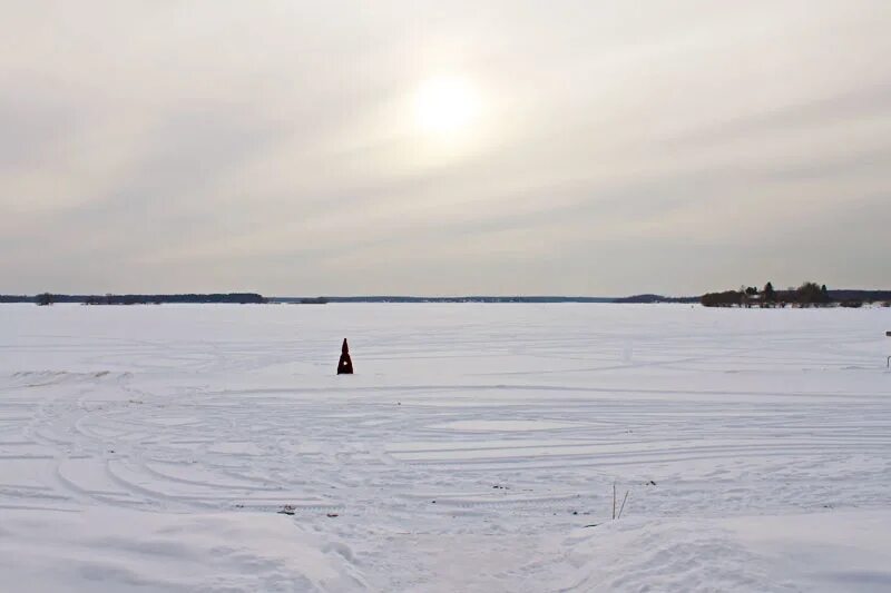 Лед на Волге. Река Волга во льду. Состояние льда на Волге. Толщина льда на Волге зимой. Обстановка на волге