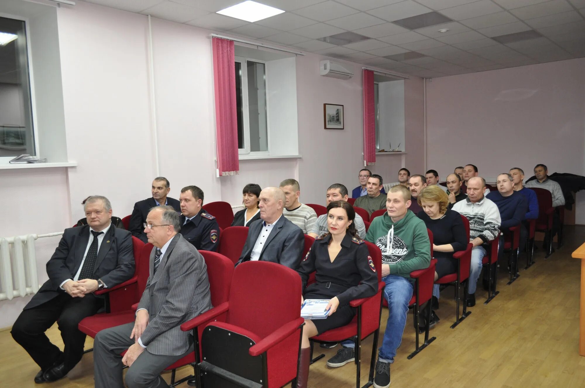 работа в чкаловском районе екатеринбурга вакансии