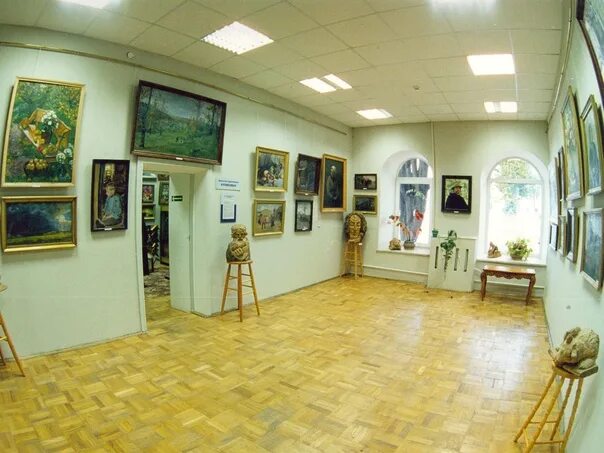 Галерея климентовской калуга. Калуга художник климентовская. Галерея климентовской калуга. Галерея климентовской калуга. Картинная галерея калуга.