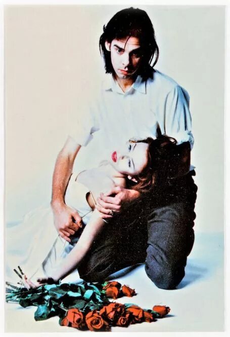 Nick cave wild rose. Ник Кейв where the Wild Roses grow. Ник Кейв и Кайли Миноуг. Ник Кейв Кайли Миноуг Wild Roses.