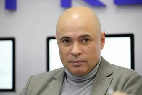 Артамонову игорю георгиевичу