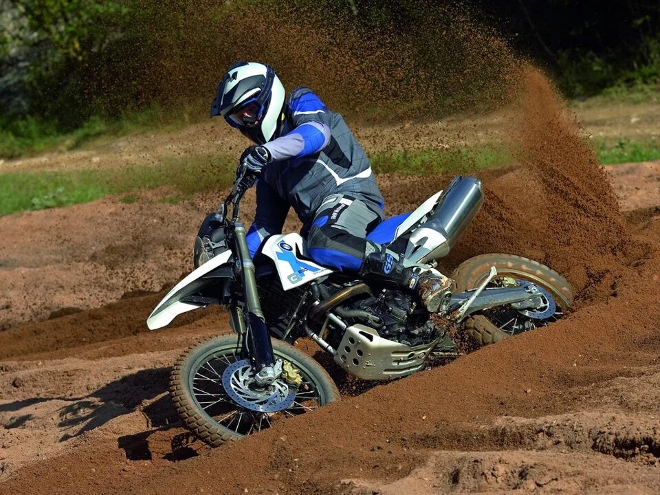 BMW g650gs. БМВ эндуро 650. БМВ мотоцикл Enduro. Enduro BMW G 1200.