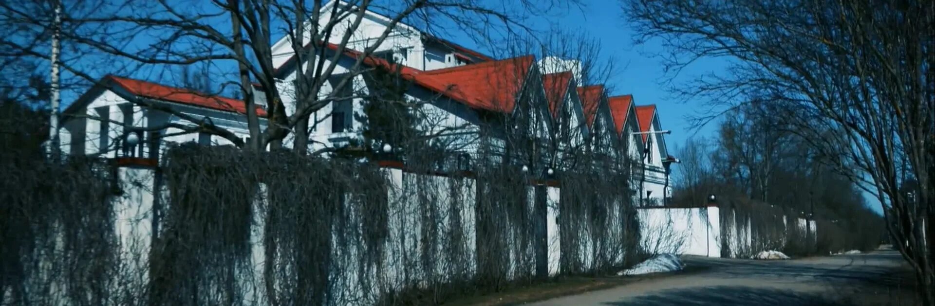 Дача аллы пугачевой на истре. Малые бережки дача пугачевой. Дачи на пугачева. Дача аллы пугачевой на истре. Дачи на пугачева.