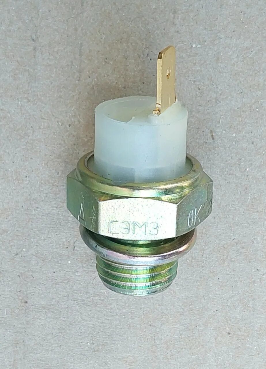 Датчик аварийного давления масла 2101. Датчик аварийного давления масла 2101. Датчик аварийного давления масла 111д. Датчик масляный аварийный 2101. 3829010.