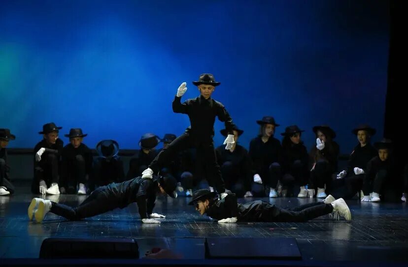 вог и хай хилс. танцы хиллс москва. вог стиль танца. танцы хай хиллс спб. танцы хай хиллс москва.