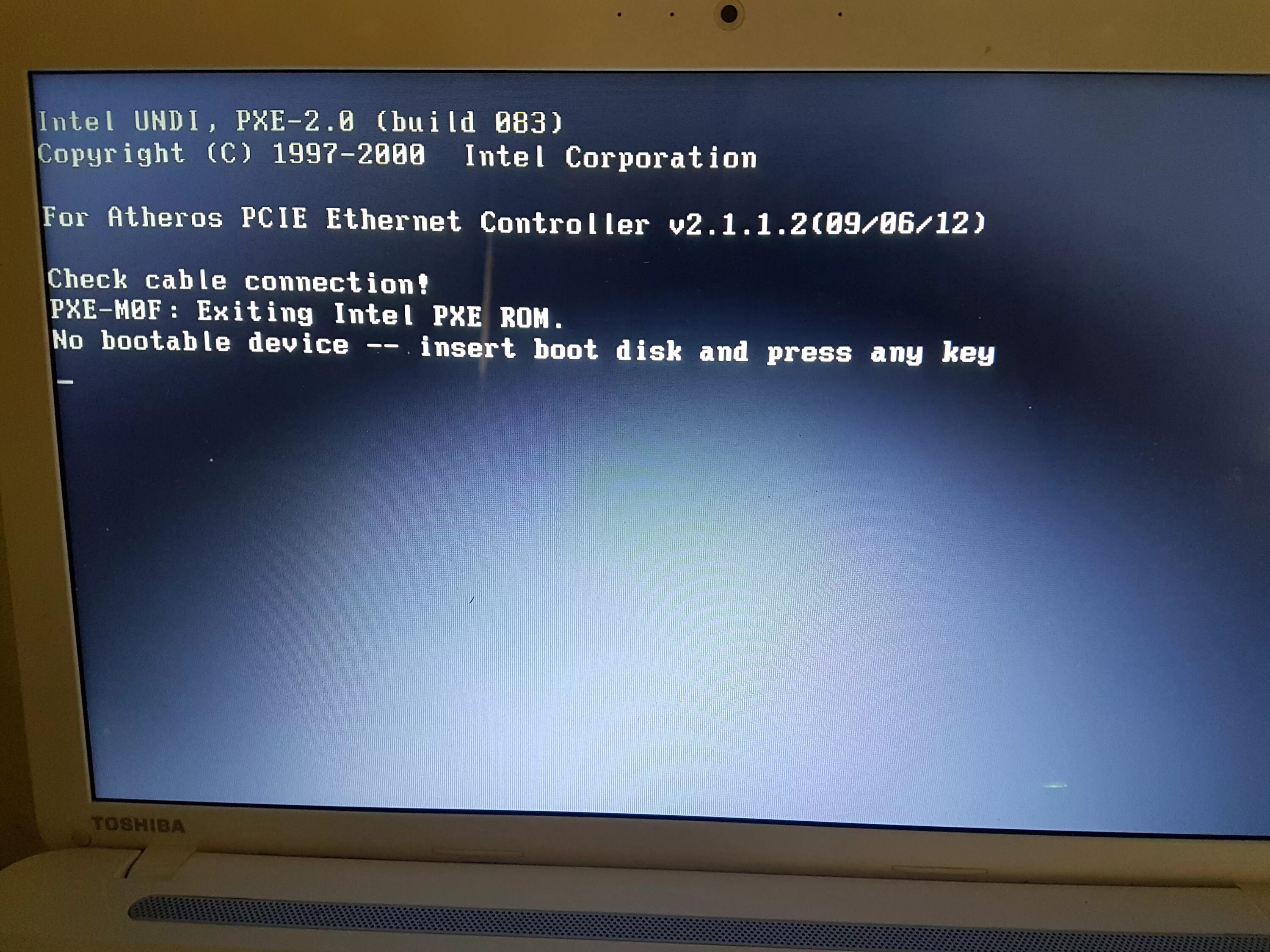Ошибка no Bootable device на ноутбуке. Ошибка на ноутбуке no Bootable device Insert Boot Disk and Press any Key. PXE MOF exiting PXE ROM на ноутбуке Lenovo. PXE-MOF exiting PXE ROM на ноутбуке. No bootable system