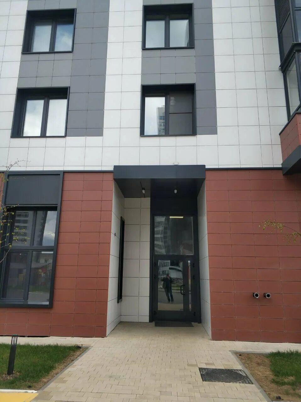 воронеж, ул 9 января, 68/2. 68к. воронеж 9 января д 68. тц луч воронеж. фото дома 68/1 на улице 9 января в воронеже.