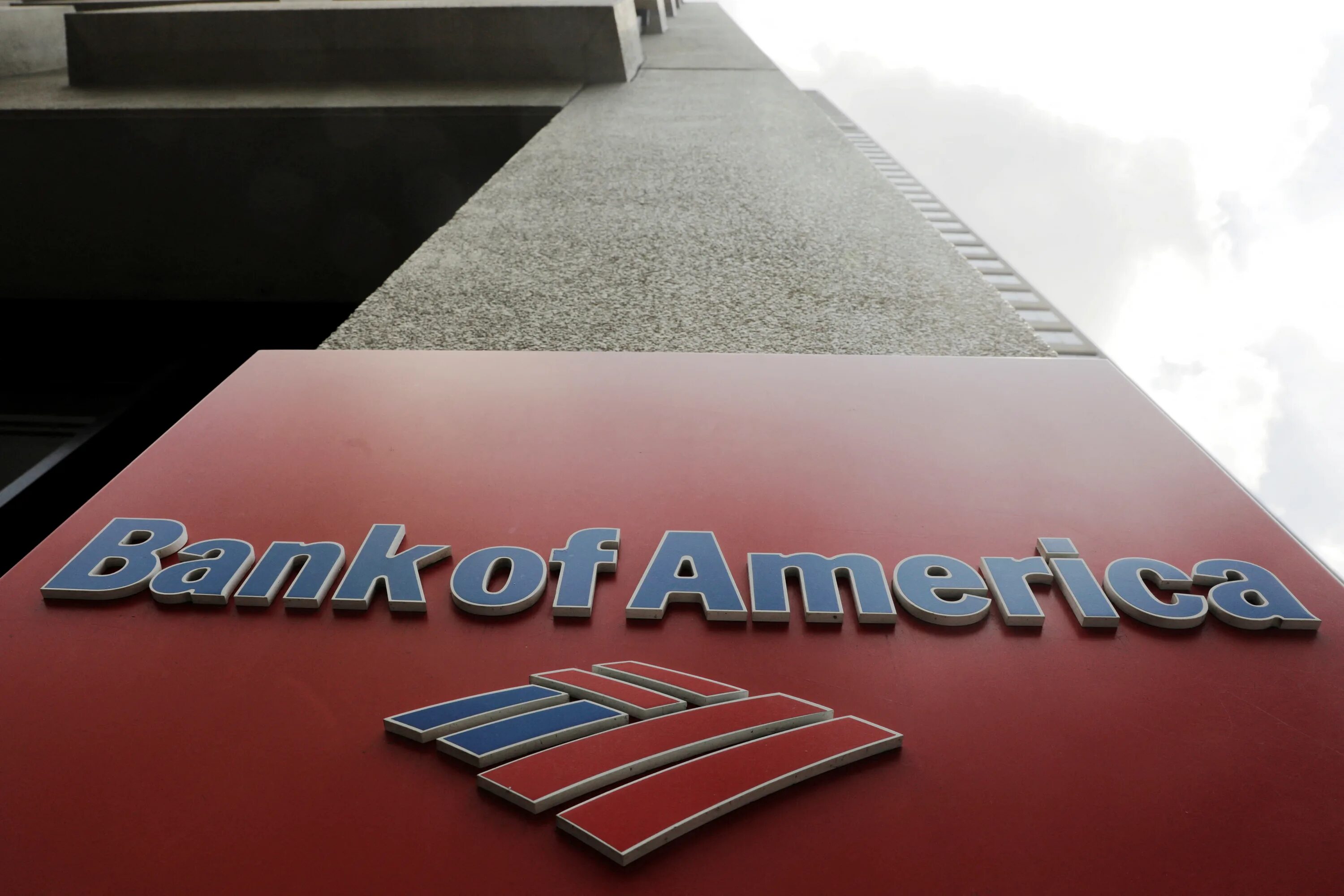 Доход в Bank of America. Вывеска банка. Bank of America Брайан Мойнихан. Bank of America. Der bank