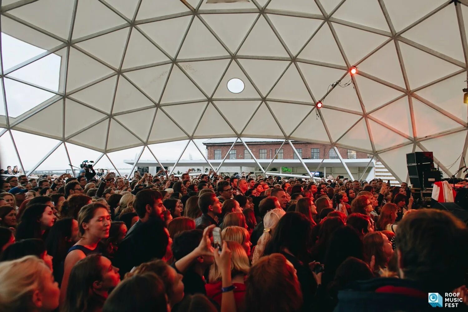 Roof fest. Руф фест Санкт Петербург. Руф фест на крыше. Джипси Руф фест. Руф фест СПБ 2023.