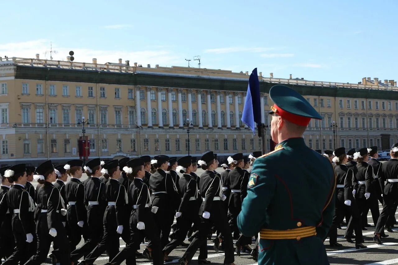 Примут участие в параде победы. Репетиция парада 2023 в Санкт-Петербурге. Парад в Питере 2023. Дворцовая площадь в Санкт-Петербурге парад 9 мая. Петербург репетиция парада Победы.