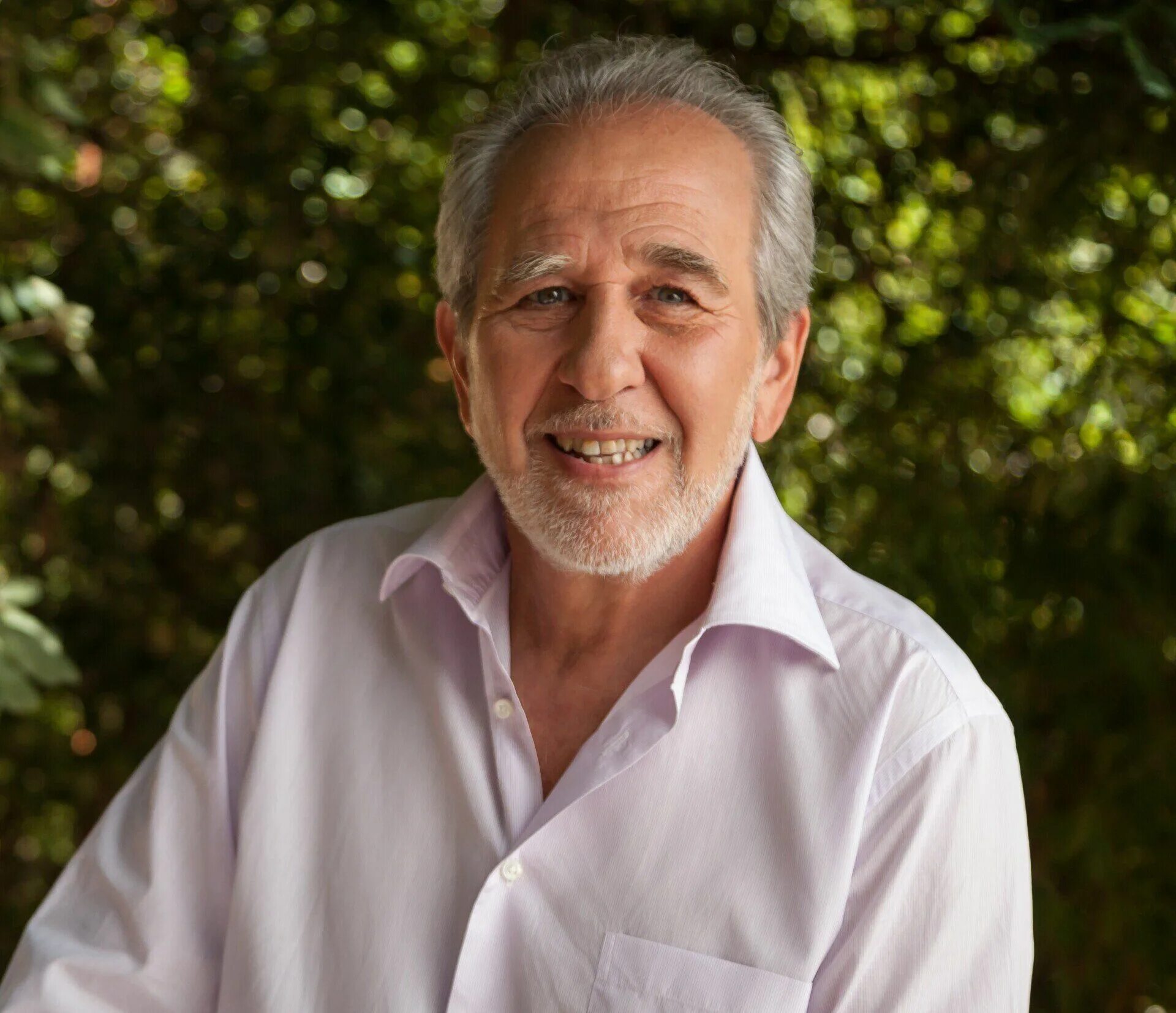 Брюс липтон видео. Брюс липтон. dr.bruce lipton. брюс липтон американский биолог. брюс липтон фото.