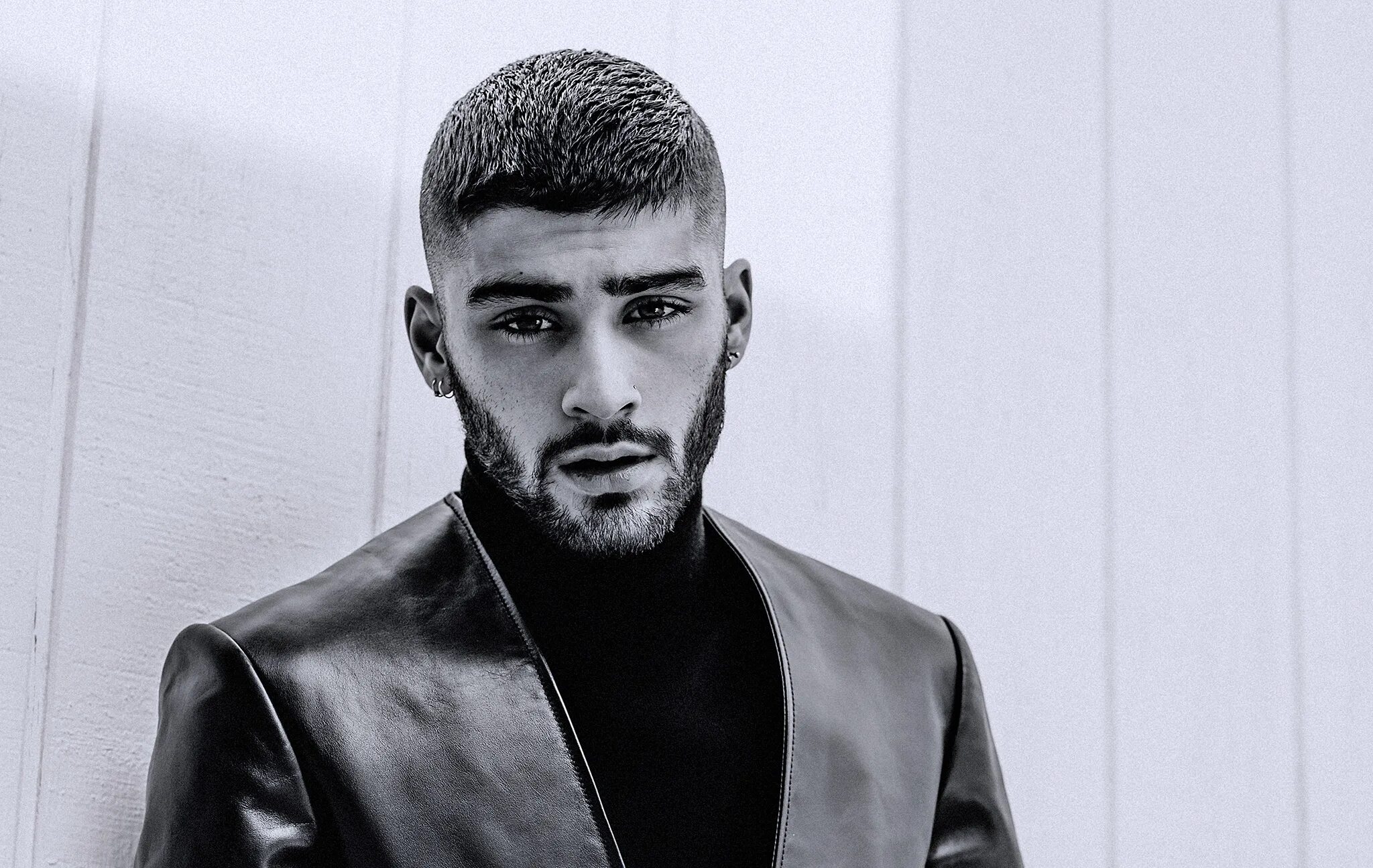 Песня черный на английском. Zayn Malik 2021. Зейн Малик фото 2021. Зейн Малик 2022. Зейн Малик 2018.