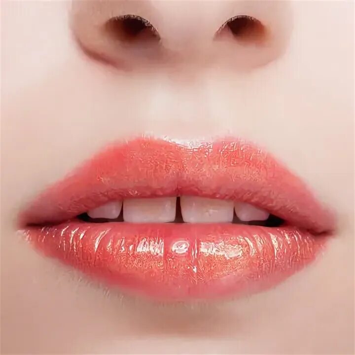 4 губы девушки. 4 губы девушки