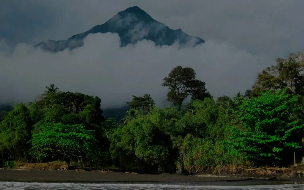 Яунде камерун. Африка яунде город. Камерун природа. Столица камерун город яунде. Нигерия горы мандара.