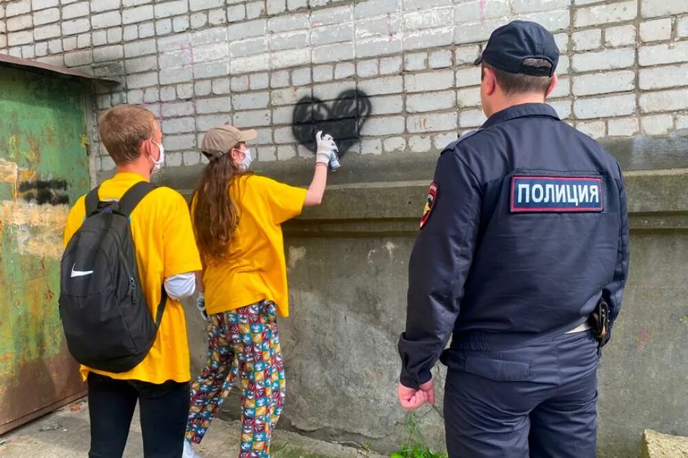 Добровольцы полиции
