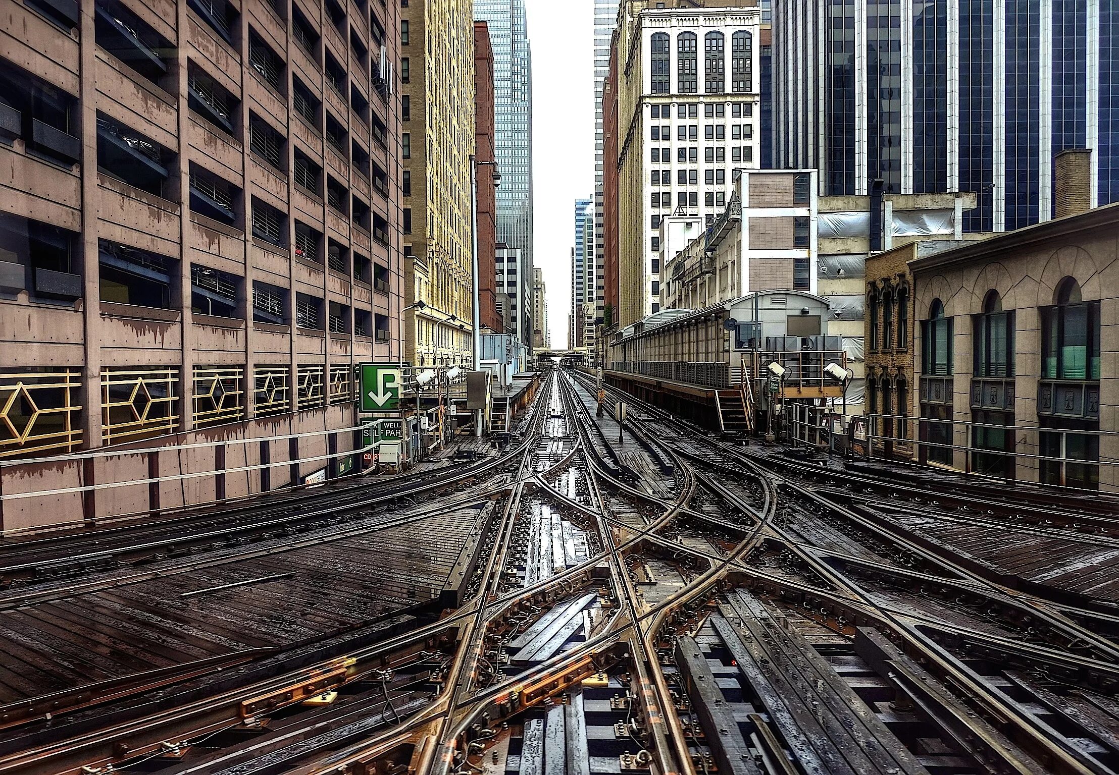 Городские здания. Кельн жд вокзал. Birmingham new light rail. Тверской экспресс мегаполис. 020у «мегаполис» • тверской экспресс.