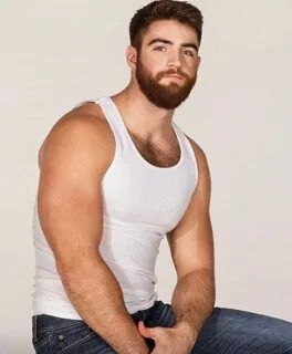 Bare men