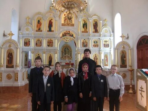 Погода в оброчном. Свято Дмитриевская школа. Москва Свято Дмитриевская Дмитриевская школа. Православная школа искусств Свято Дмитриевская школа на Октябрьской.