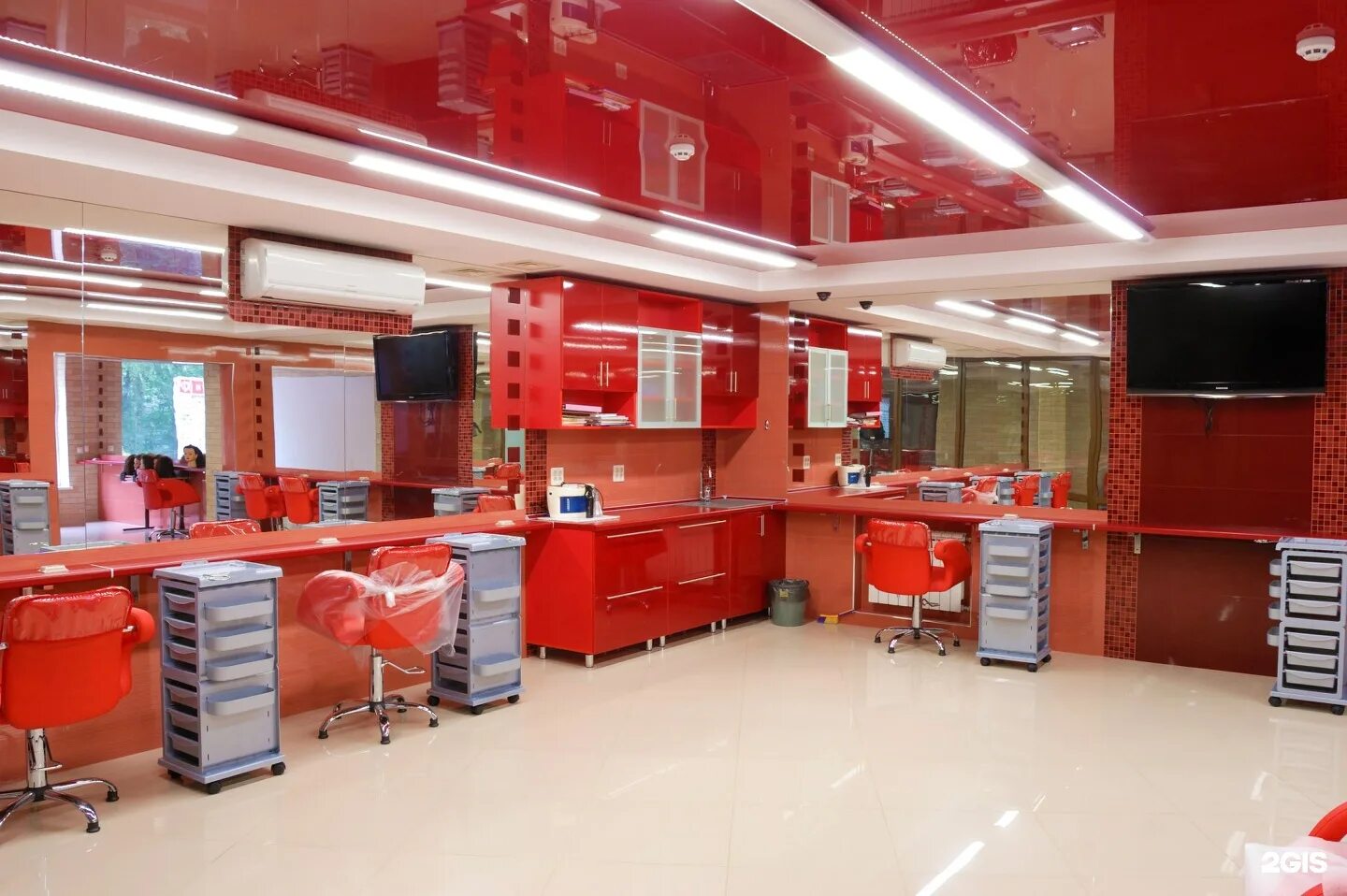 Институт физ воронеж. Уральский институт электрохимии. Институт физ арсенальная 4а. Институт физической химии ран. Институт профессиональных технологий и сервиса физ в воронеже отзывы.