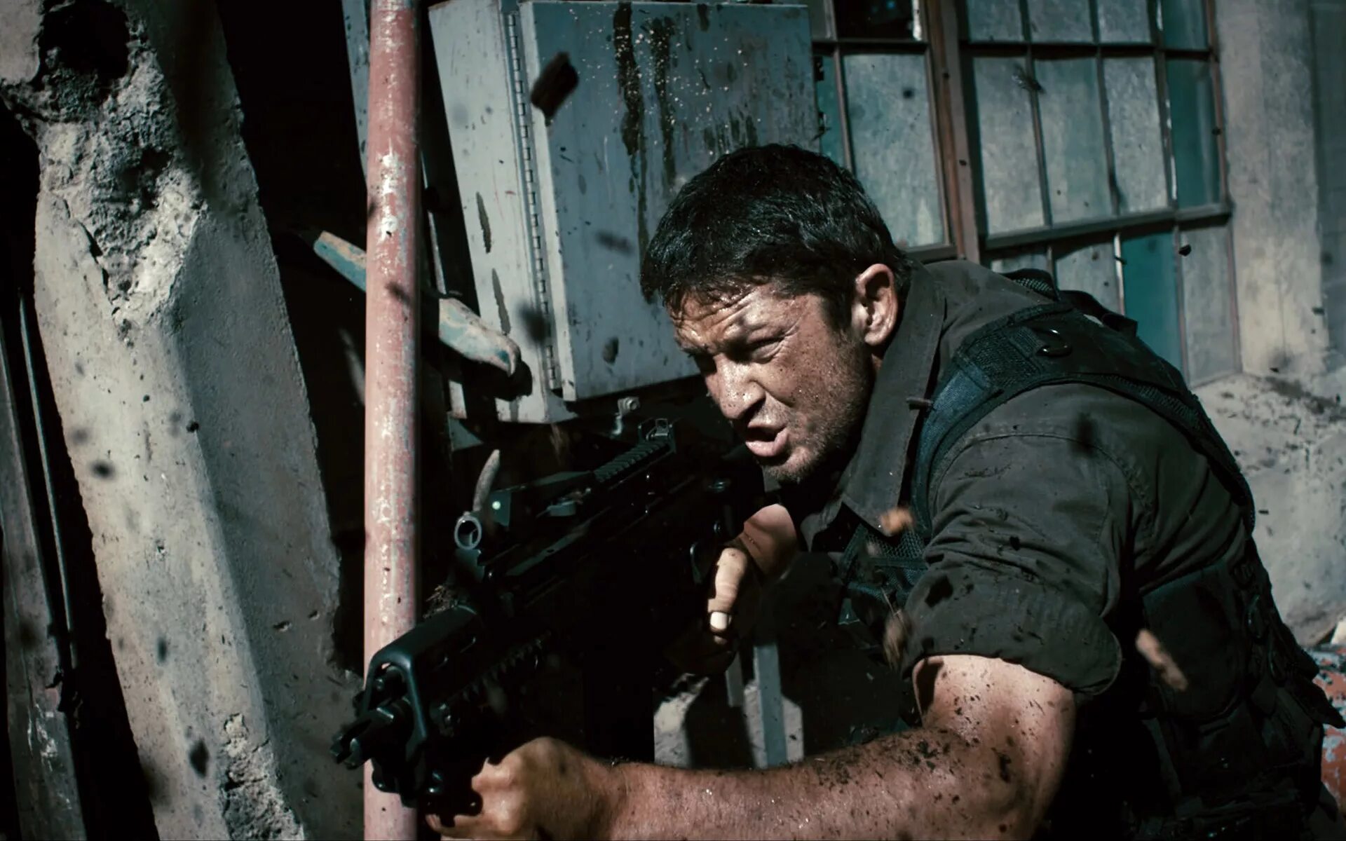 Геймер фильм 2009. Геймер кинопоиск. Геймер (2009) (gamer). Геймер фильм 2009. Эмбер валлетта в фильме геймер.