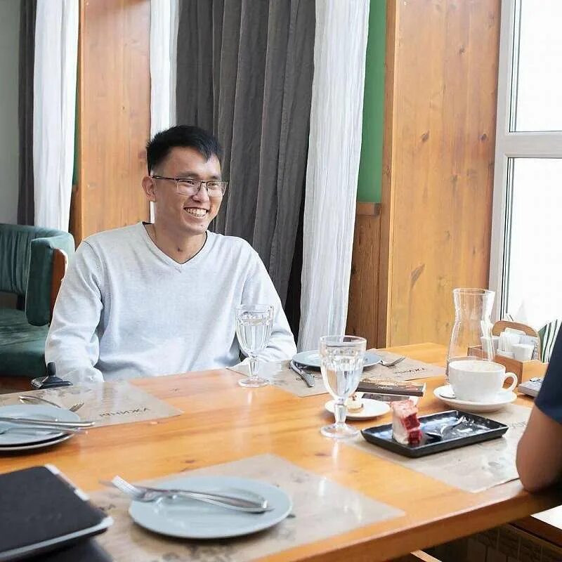 Алдар батомункуев жемчуг. Танкист доржи батомункуев. Доржи батомункуев. Обгоревший танкист доржи батомункуев. Батомункуев булат.