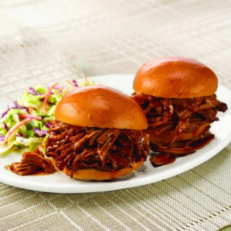 Pulled pork bbq. Рваная свинина на гриле weber. Pulled pork перевод. Pulled pork. Pulled pork рецепт.