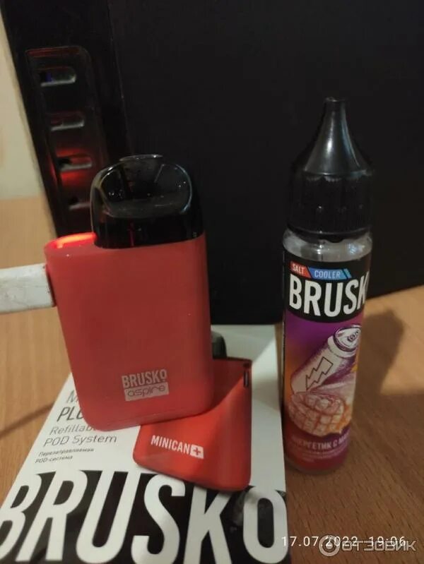 Бруско электронная сигарета отзывы. Brusko электронная сигарета. жижа для электронных сигарет. жижа хот бруско. никотиновая жижа.