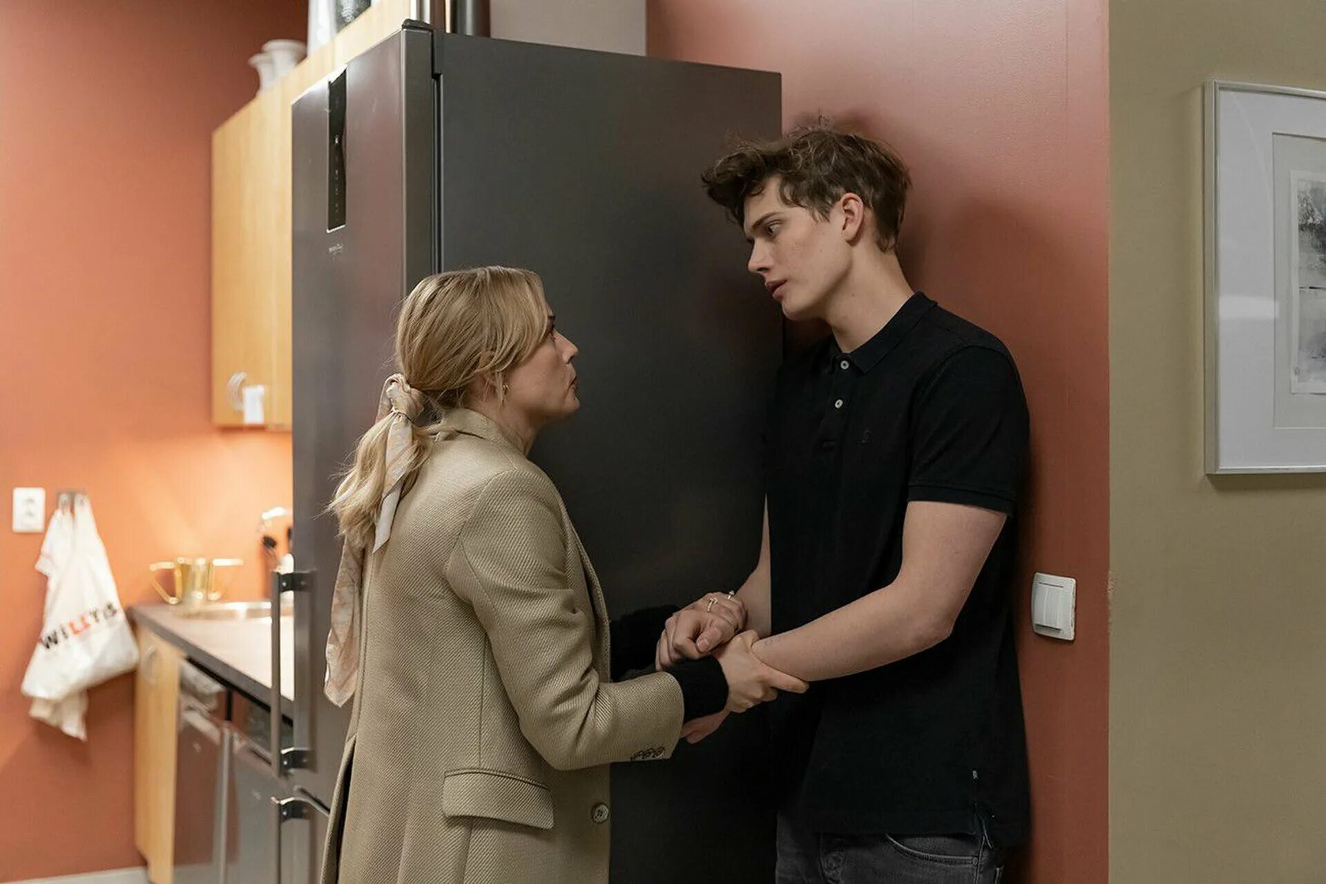 любовь и анархия сериал 2020. любовь и анархия сериал 2020. бьорн мостен. любовь и анархия 2020 нетфликс. любовь и анархия сериал нетфликс.