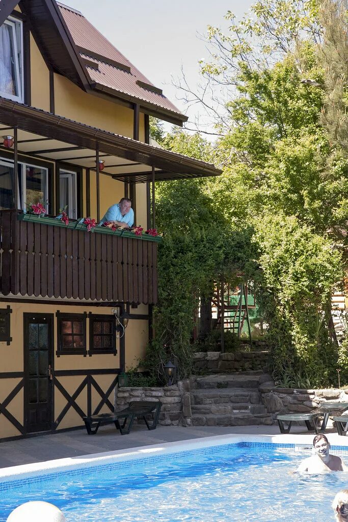 Гостиница баден баден сочи адлер. Баден баден архипо осиповка. Баден баден сочи у аэропорта. Баден баден архипо. Баден баден архипо осиповка.