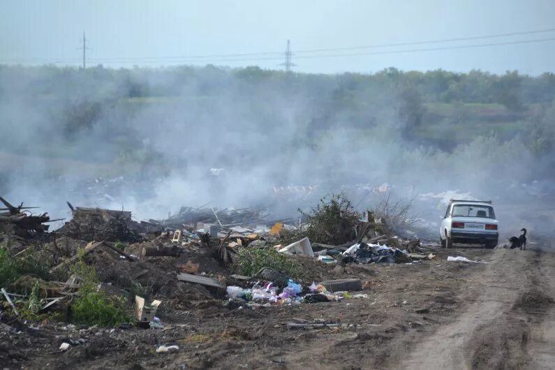 Когда будет вода в сальске. Свалки Ростовской области. Мусорные полигоны Ростовской области. Свалка город Сальск.