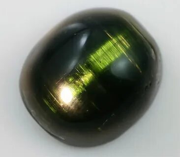 Минерал кошачий глаз 7