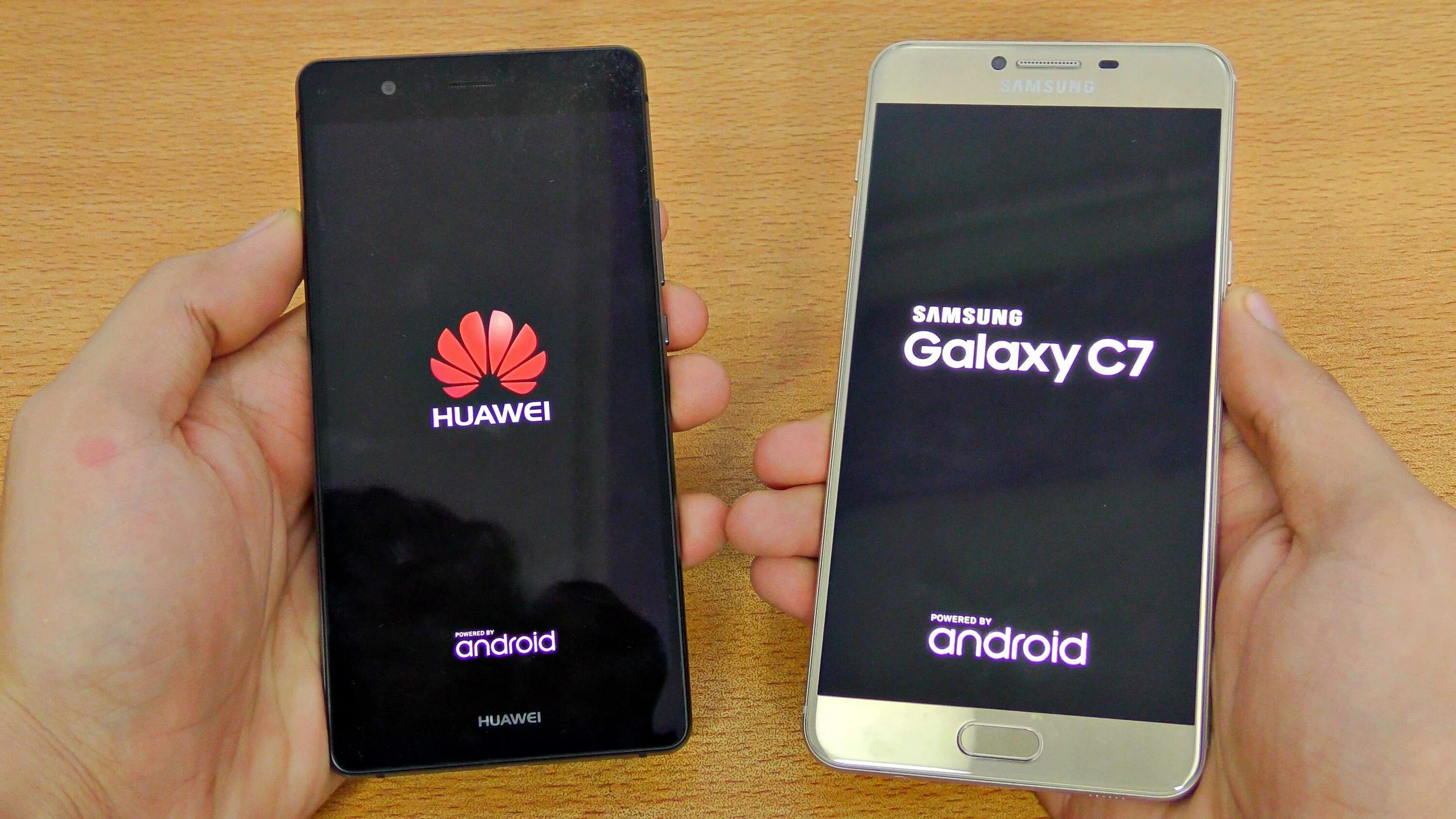 Honor vs samsung. Samsung vs Huawei. Самсунг Хуавей 9. Самсунг или Хуавей. Что лучше Huawei или Samsung.