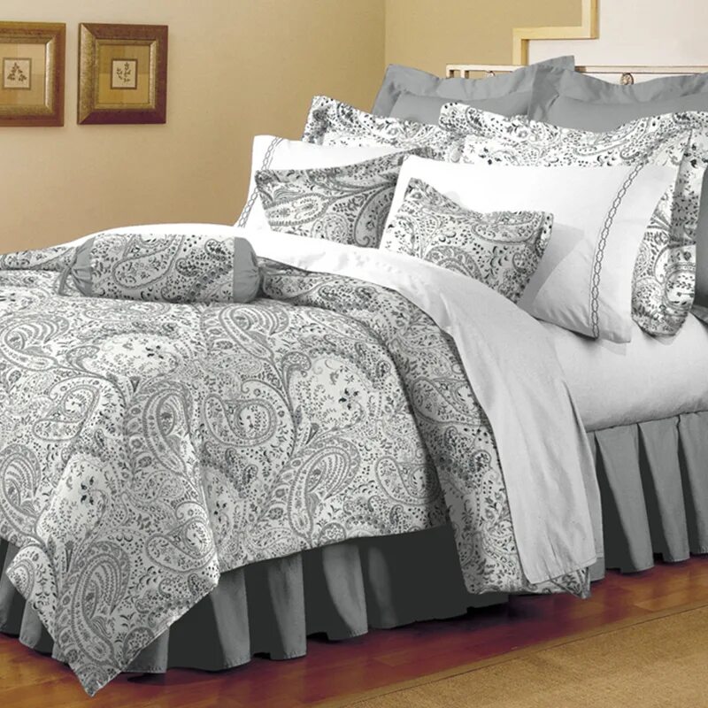 Soft bedding. Bedding. photo of soft bedding.