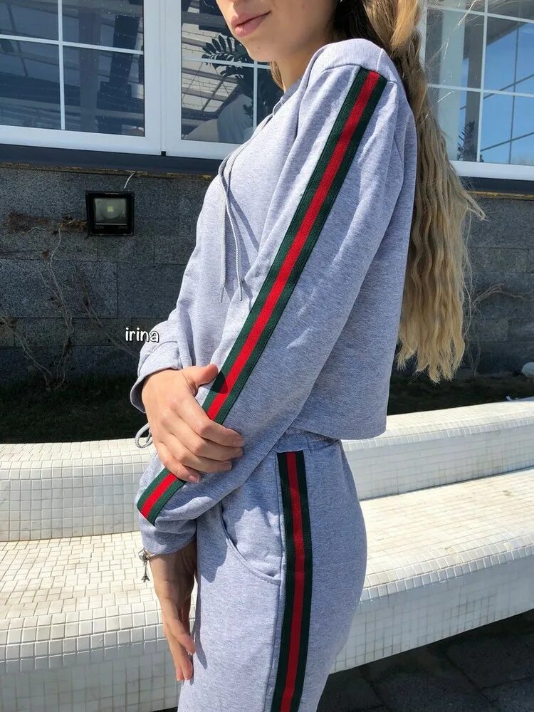 синий худи с лампасами. худи с лампасами. худи оверсайз с лампасами женские. худи с лампасами. Reebok свитшот оверсайз.