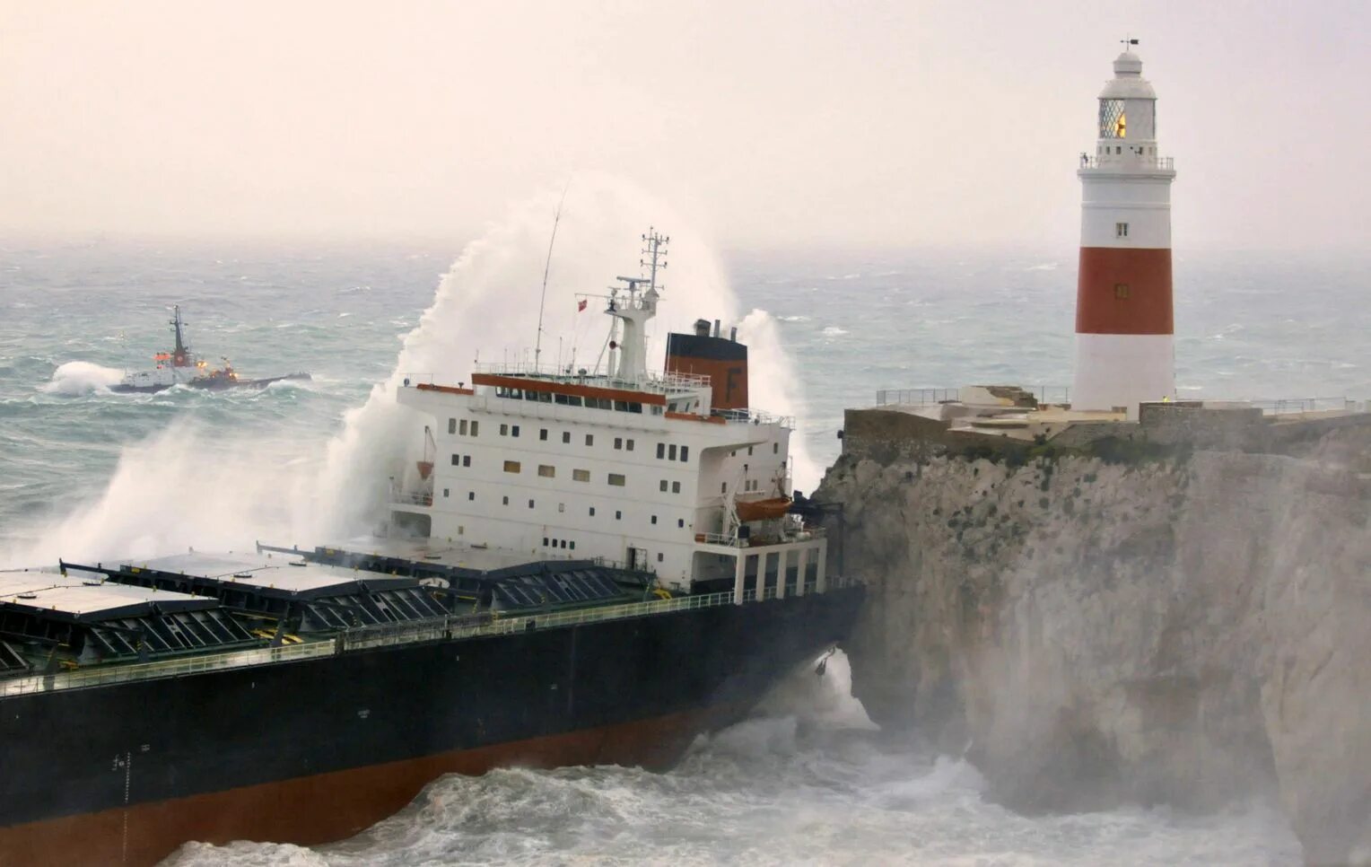 El Faro корабль. Супертанкер в шторм. Балкер в шторм. Shinyo Sawako. Отменить в виду шторма