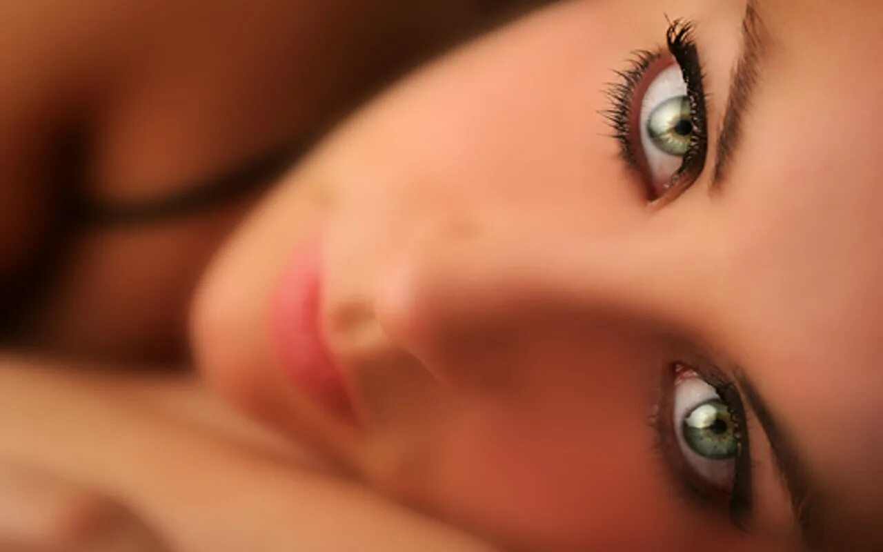 Твои глазки слушать. Женские глаза. Твои глаза. У тебя очень красивые глаза. Твои глаза фото.