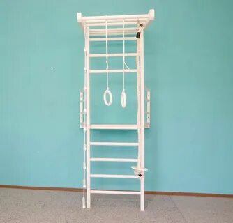 Оконный вариант шведской стенки