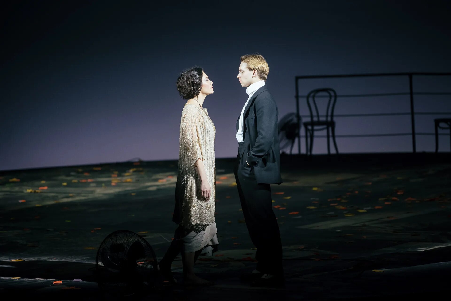 Мхат им горького женщины есенина. Стриженова спектакль есенин. Мхт женщины есенина. Жены есенина спектакль. Женщины есенина мхат горького актеры.