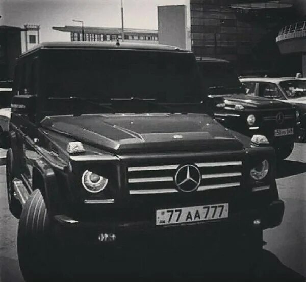 мерседес гелендваген 777. номер бандита. крутые номера на авто. Mercedes gelik 777 екх. мерседес с блатными номерами.