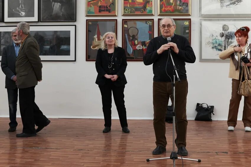 Всероссийская выставка скульптура малых форм и графика г. Выставка в иркутске 2022. Выставка объединения художников. Выставка произведений станковой графики. Метелин геннадий федорович.