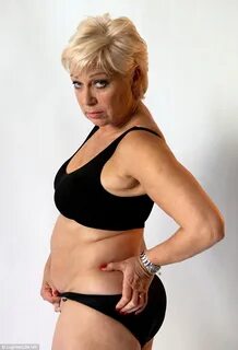 Тетю в разных позах