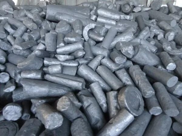 Графит мпг 7. Бой графитированных электродов. электродный бой графитированных электродов. анодный бой графитовый. огарки графитовых электродов.