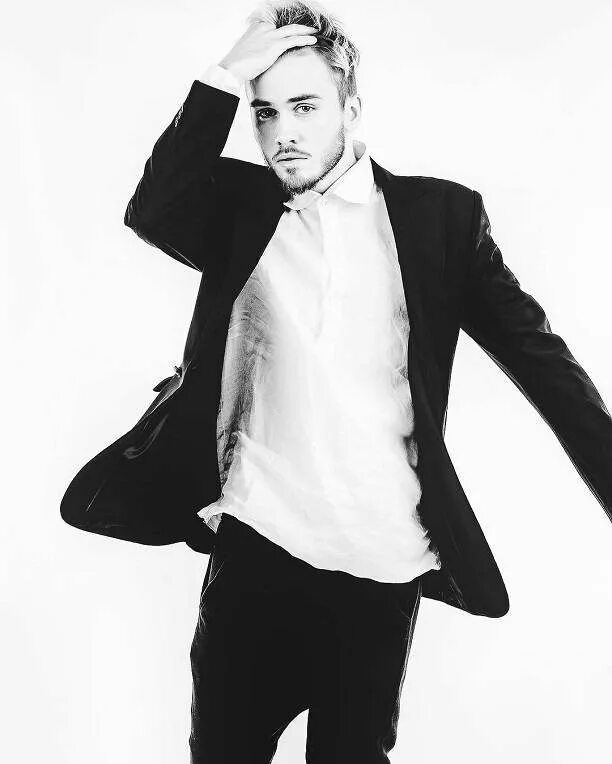 Дайнеко и клейман. Музыкант клейман. Музыкант клейман. Музыкант клейман. Музыкант клейман.