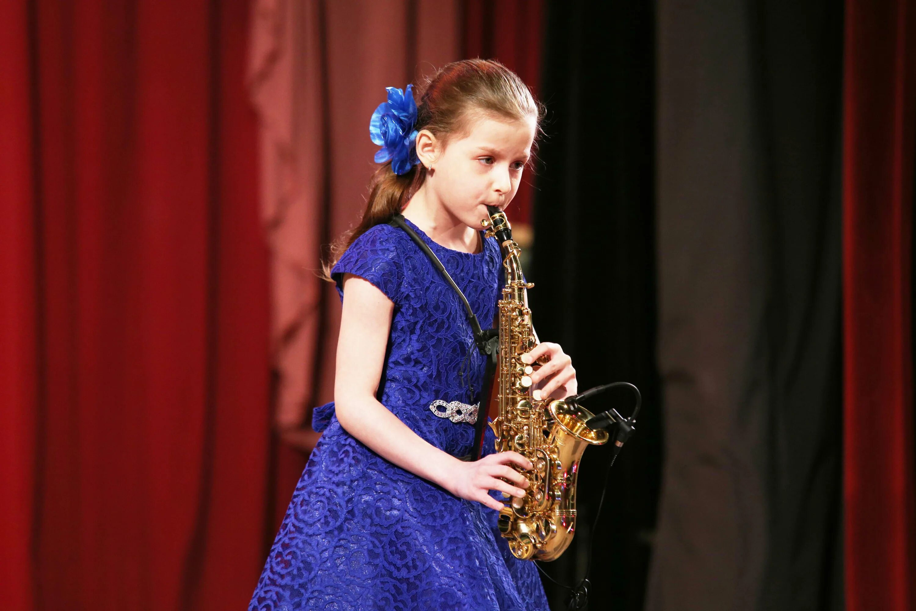 дети выступают. детский вокальный конкурс. елизавета зубко вокал. вокальный конкурс для детей. конкурс поют дети.